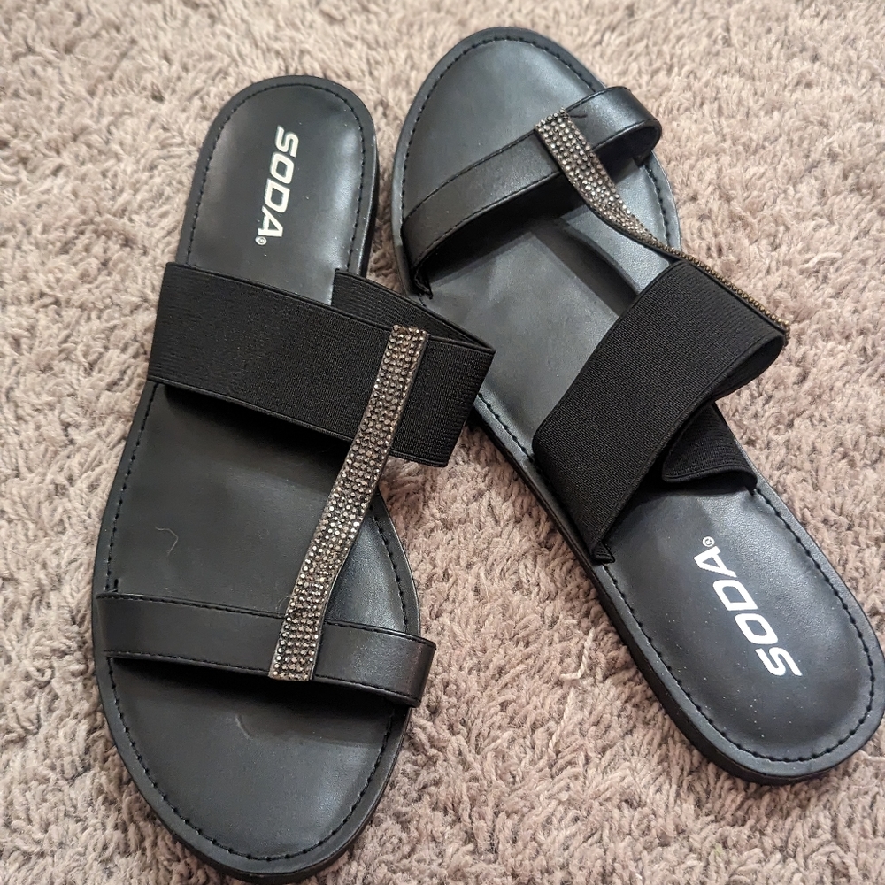 SODA Sandals